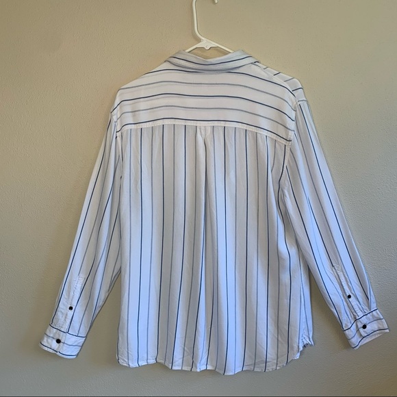 Jachs Girlfriend Long Sleeve Button Down Pinstripe - Picture 8 of 14